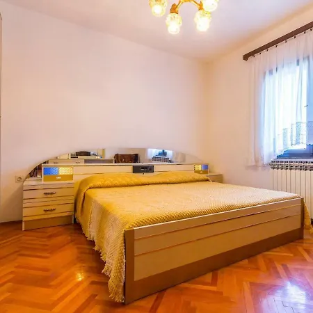 Edi Apartamento *