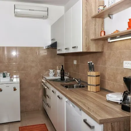 Apartment Edi Pula
